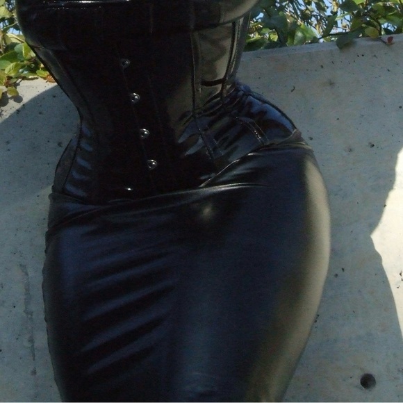 SOLD - Picture 2 of 7